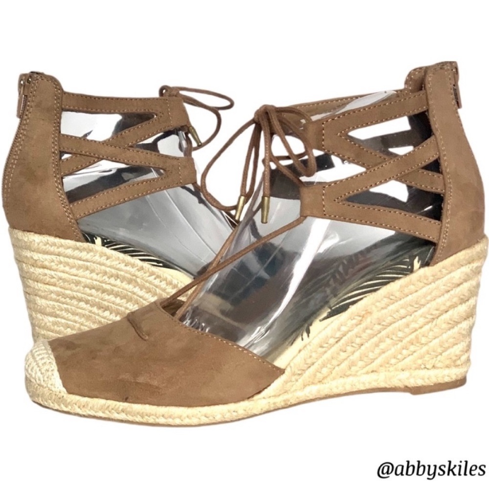 Dolce Vita Taupe Tan Espadrilles Lace Up Jute Wedge Heel Neutral Color Suede